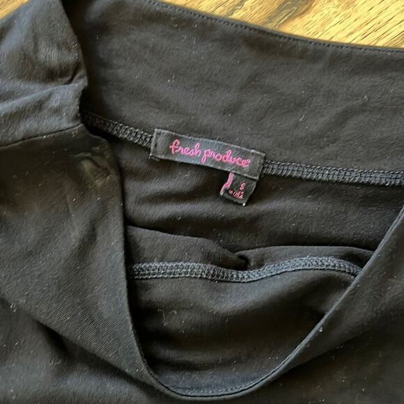 Fresh Produce size small black casual comfortable skirt - Picture 2 of 3
